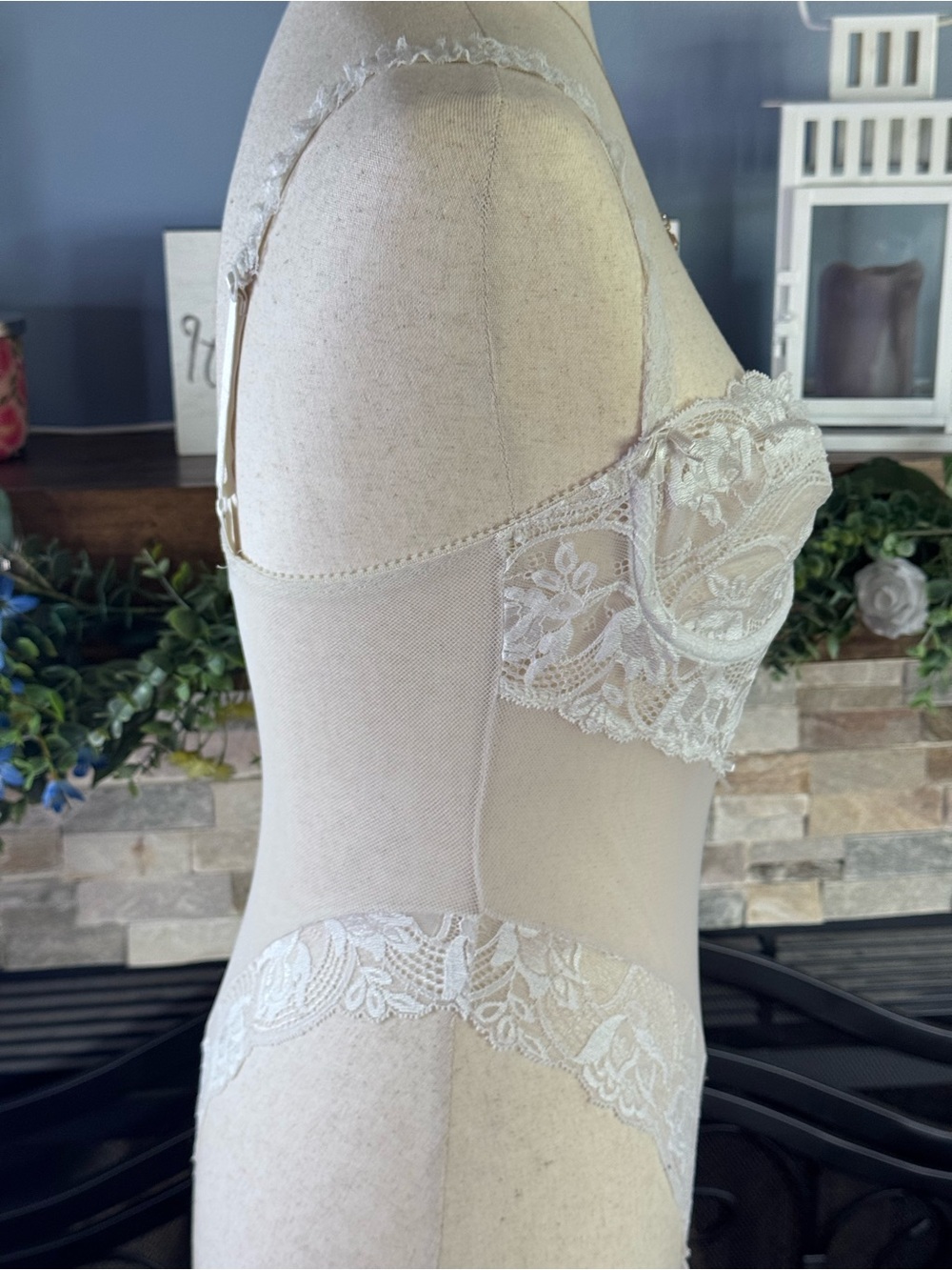 Vintage Victoria's Secret Gold Label White Lace Teddy Bodysuit 34C 80s - Picture 9 of 16